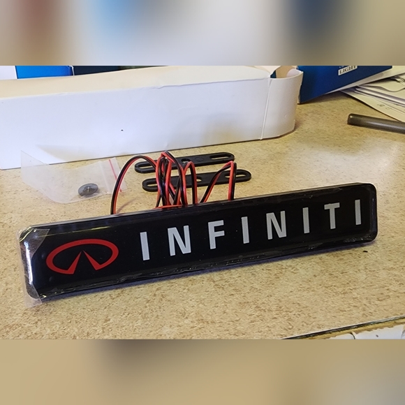 Other New Infiniti Grill Emblem Light Poshmark